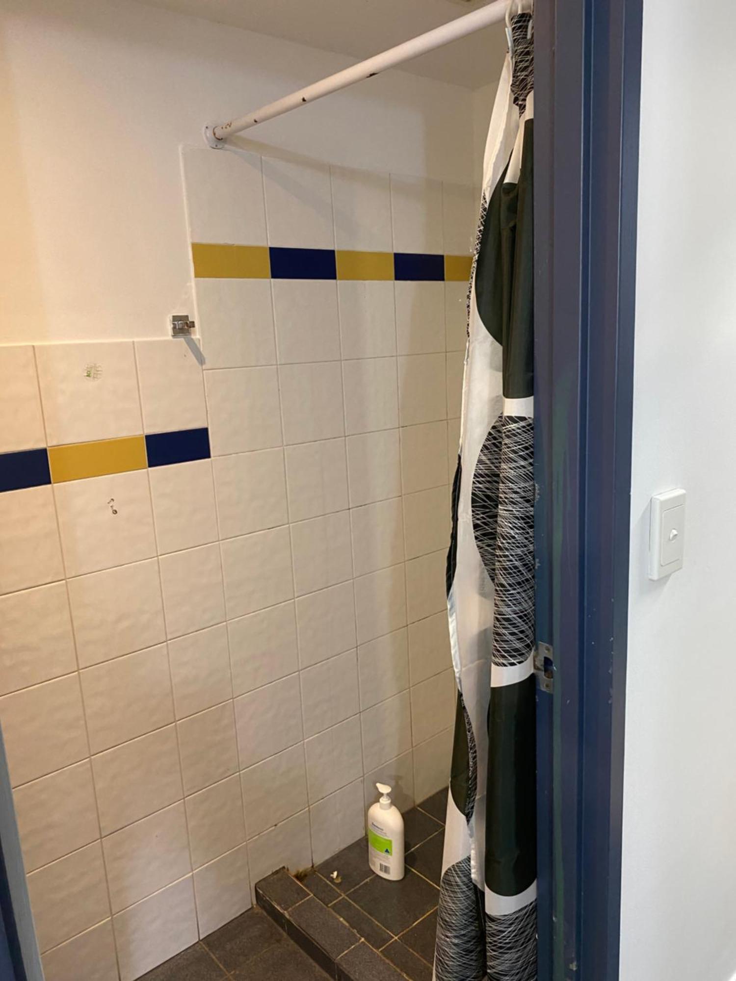 Arrival Lodge Hostel Accommodation Gold Coast Bagian luar foto