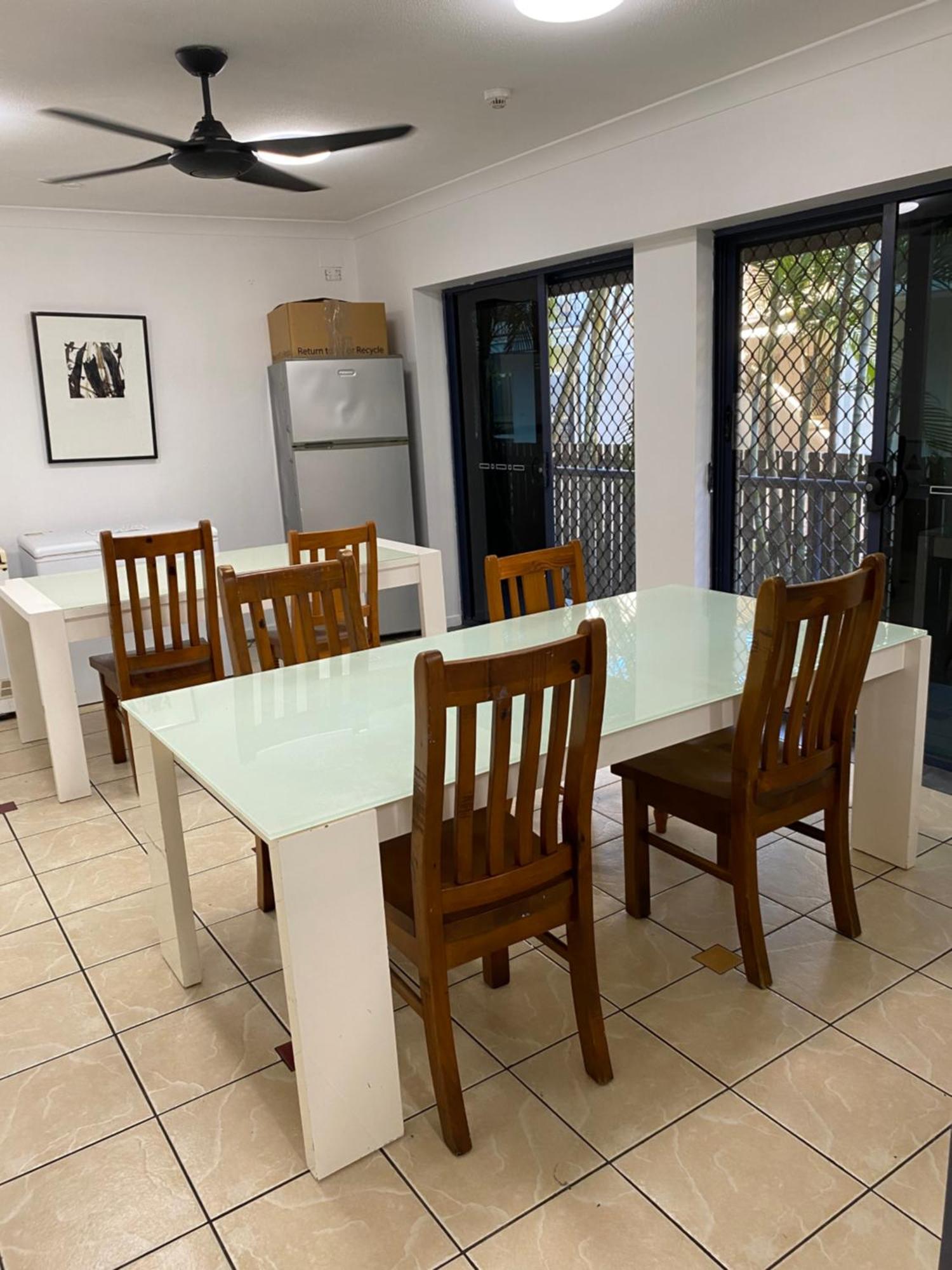 Arrival Lodge Hostel Accommodation Gold Coast Bagian luar foto