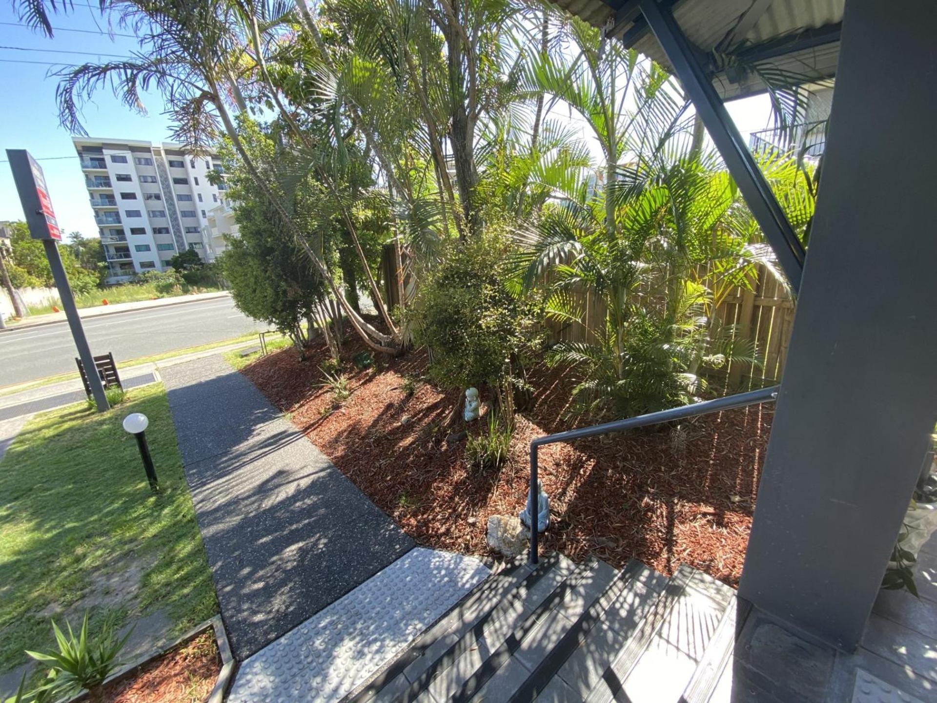 Arrival Lodge Hostel Accommodation Gold Coast Bagian luar foto