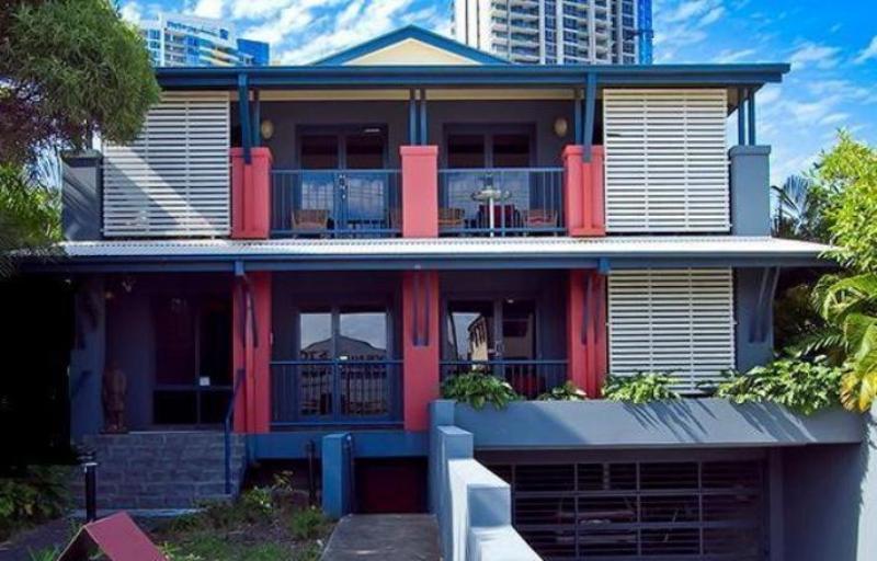 Arrival Lodge Hostel Accommodation Gold Coast Bagian luar foto